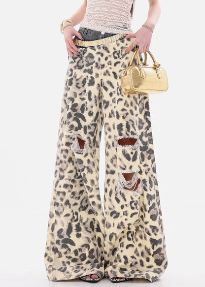 Well Tailored Pants with a Graceful Silhouette