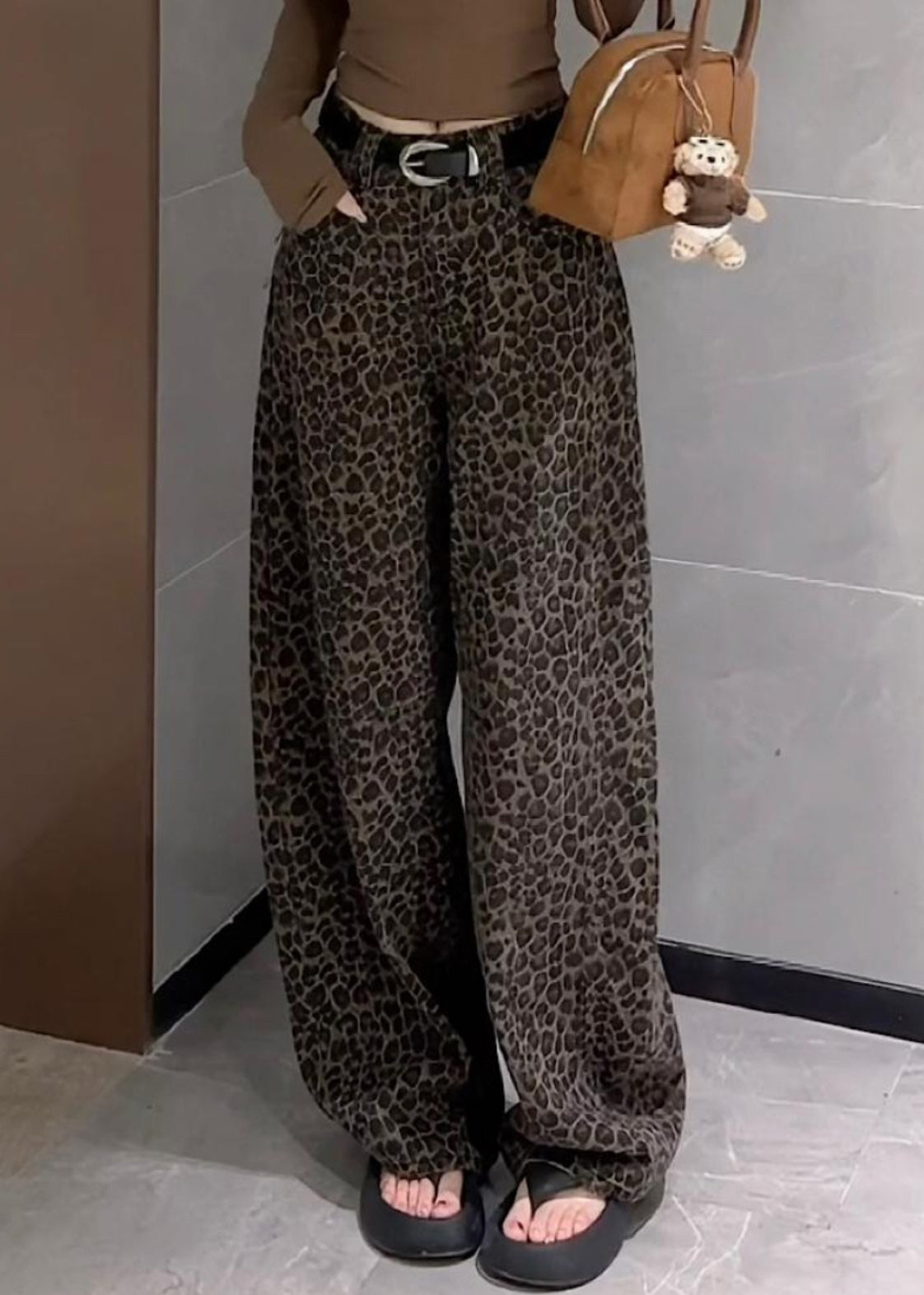 Classic Vintage Pants with a Flattering Fit