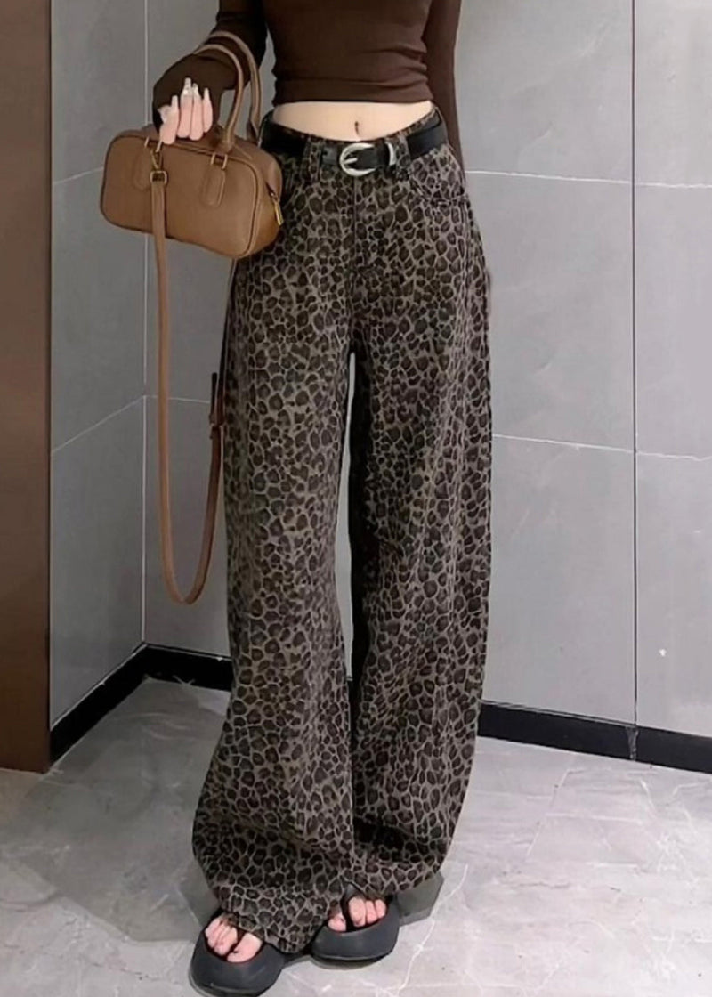 Classic Vintage Pants with a Flattering Fit