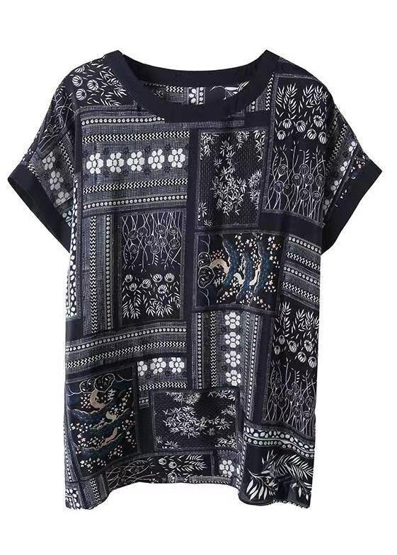 Classic Vintage Shirt with a Flattering Fit