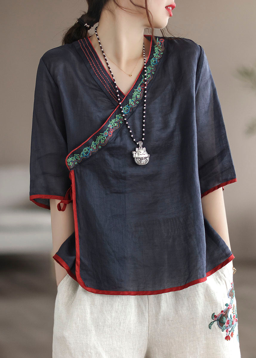 Effortlessly Elegant Shirt with a Timeless Design