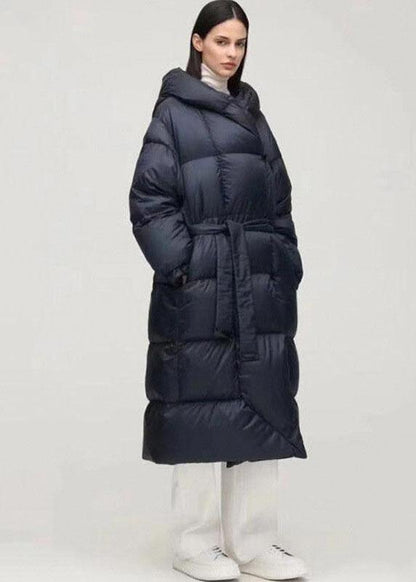 Well Tailored Coat with a Graceful Silhouette
