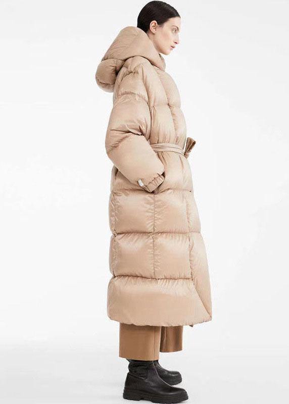 Well Tailored Coat with a Graceful Silhouette