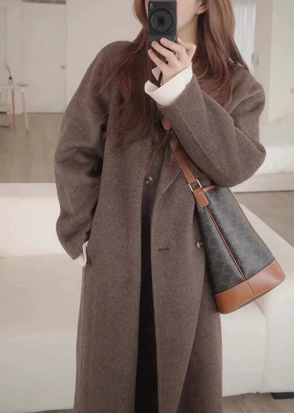 Beautifully Finished Coat in a Timeless Design