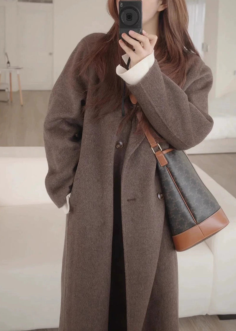 Beautifully Finished Coat in a Timeless Design