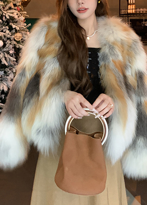 Effortlessly Elegant Coat with a Timeless Design