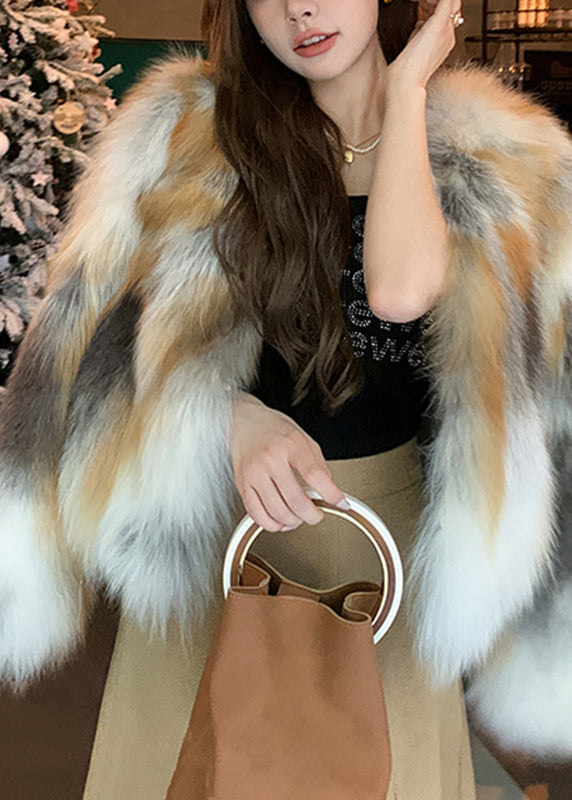 Effortlessly Elegant Coat with a Timeless Design