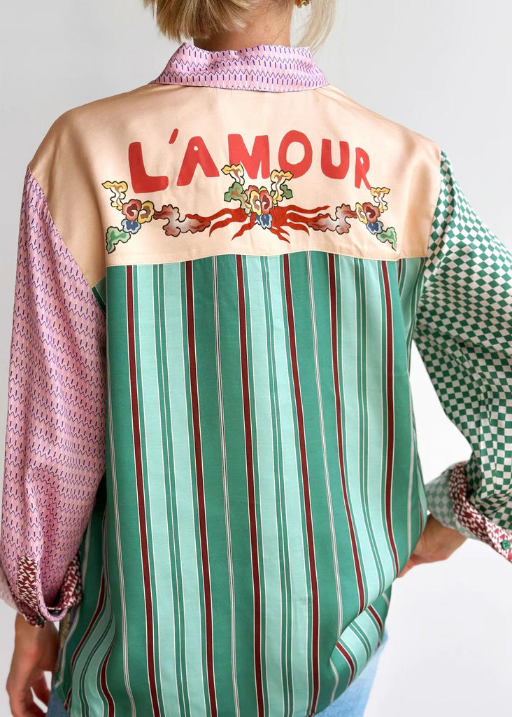 Effortlessly Elegant Shirt with a Timeless Design