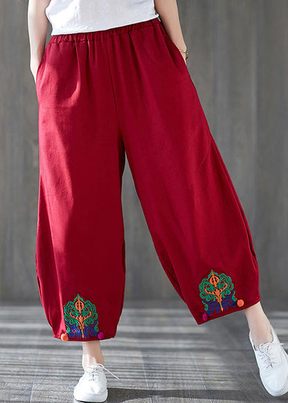 Effortlessly Elegant Pants with a Timeless Design