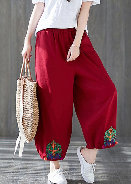 Effortlessly Elegant Pants with a Timeless Design