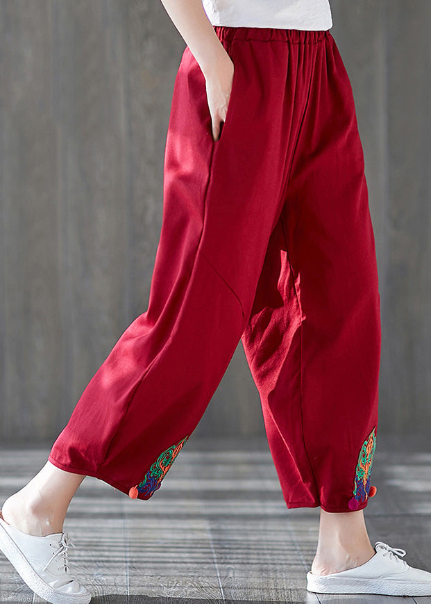 Effortlessly Elegant Pants with a Timeless Design
