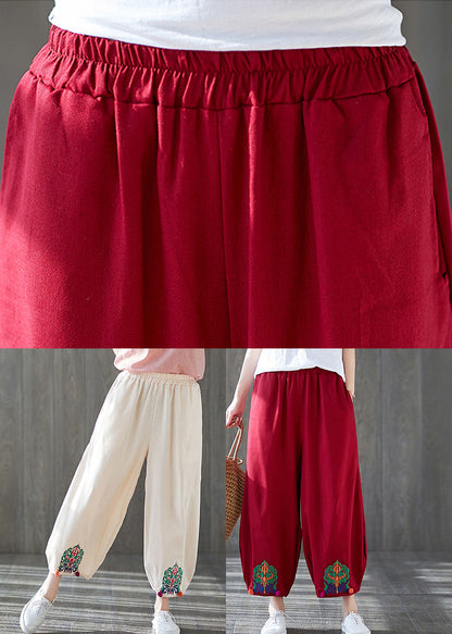 Effortlessly Elegant Pants with a Timeless Design