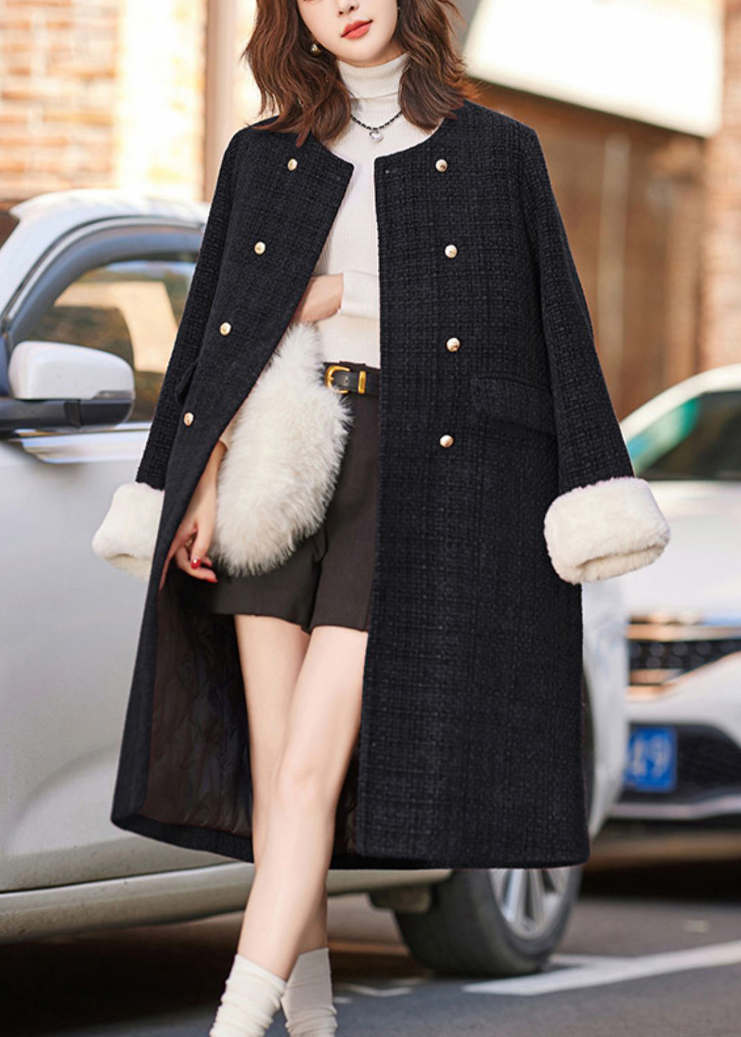 Effortlessly Elegant Coat with a Timeless Design