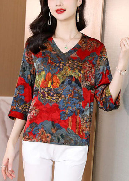 Beautifully Crafted Blouse in a Classic Style