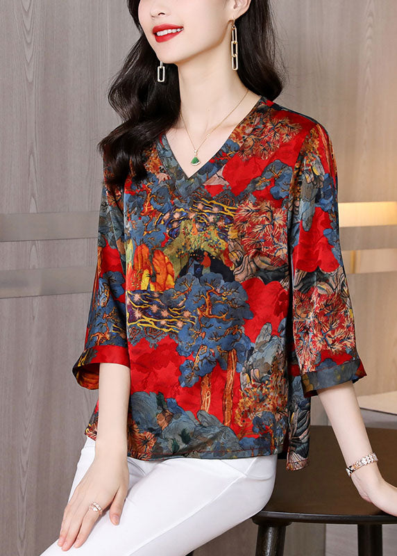 Beautifully Crafted Blouse in a Classic Style