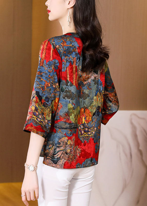 Beautifully Crafted Blouse in a Classic Style