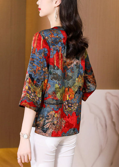 Beautifully Crafted Blouse in a Classic Style