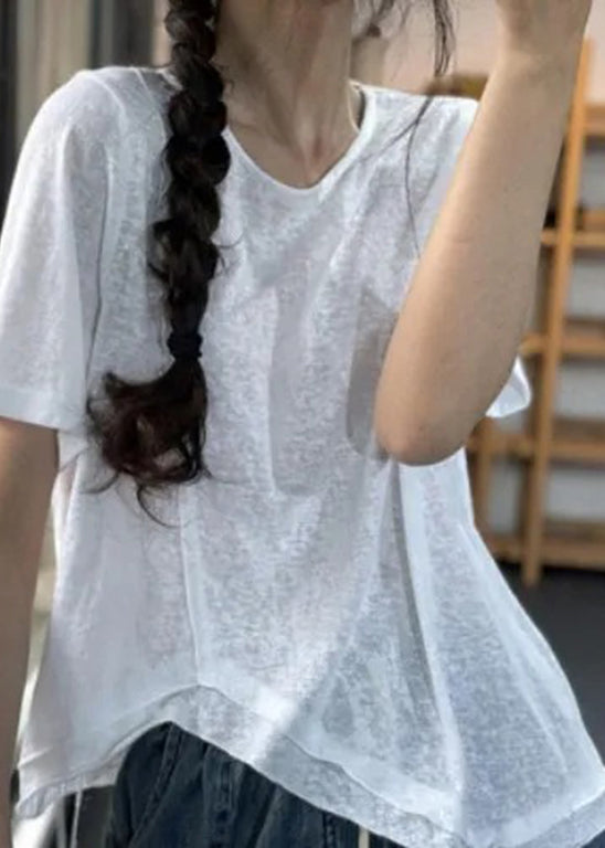 Effortlessly Elegant Top with a Timeless Design