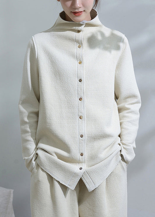 Elegantly Styled Coat for Everyday Wear