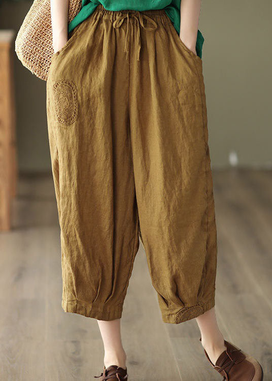 Effortlessly Elegant Pants with a Timeless Design