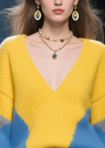 Beautifully Finished Sweater in a Timeless Design