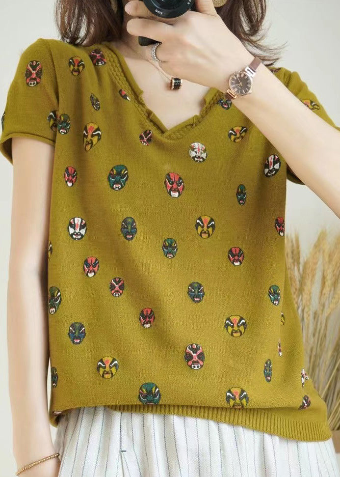 Beautifully Finished Top in a Timeless Design