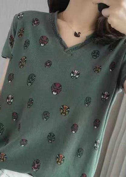 Beautifully Finished Top in a Timeless Design