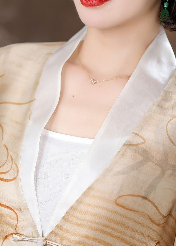 Well Tailored Cardigan with a Graceful Silhouette