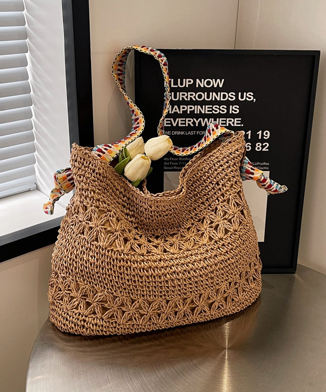 Well Tailored Bag with a Graceful Silhouette