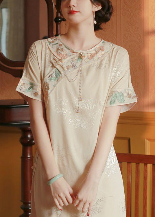 A Vintage Style Dress with Delicate Timeless Details