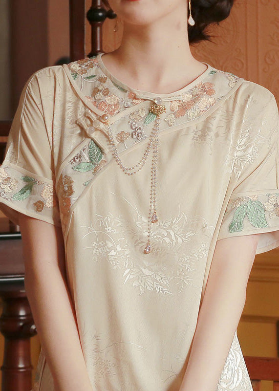 A Vintage Style Dress with Delicate Timeless Details
