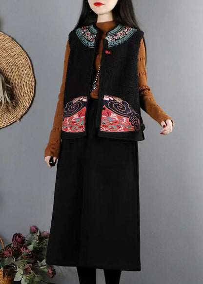 Beautifully Finished Coat in a Timeless Design