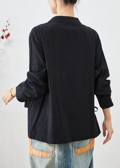 Classic Vintage Blouse with a Flattering Fit