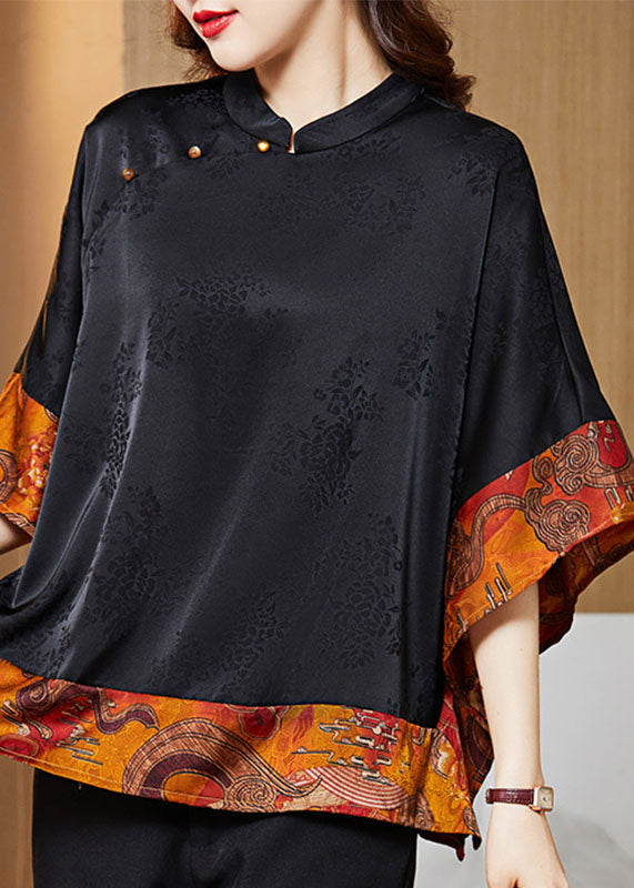 Classic Vintage Shirt with a Flattering Fit