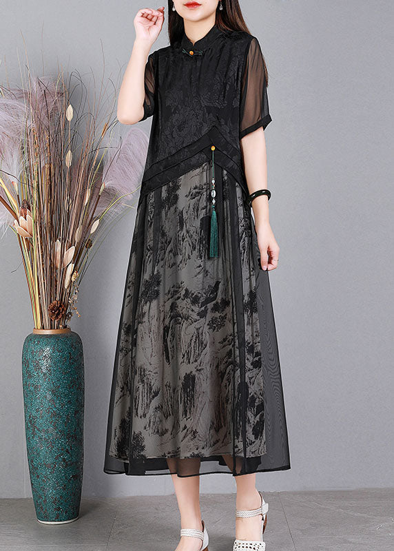 Well Tailored Dress with a Graceful Silhouette