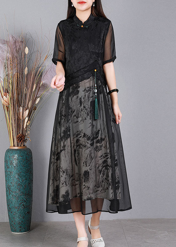Well Tailored Dress with a Graceful Silhouette
