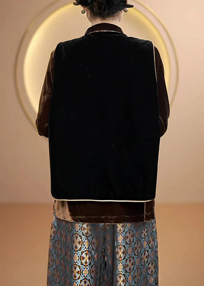 Polished Top with an Effortless Classic Look