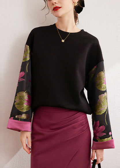 Effortlessly Elegant Pullover with a Timeless Design