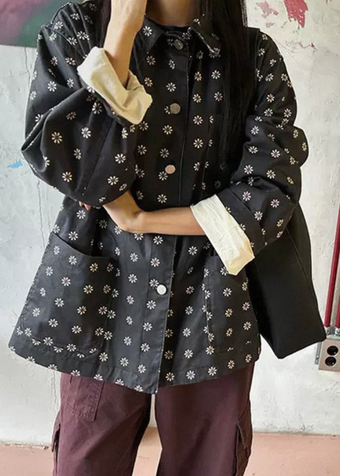 Gracefully Styled Coat for Any Occasion