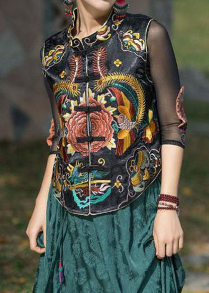 Effortlessly Elegant Garment with a Timeless Design