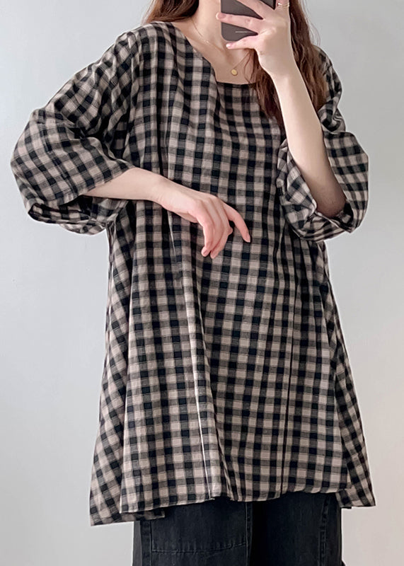 Effortlessly Elegant Top with a Timeless Design