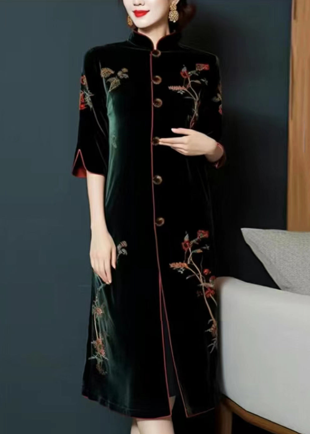 A Vintage Style Dress with Delicate Timeless Details