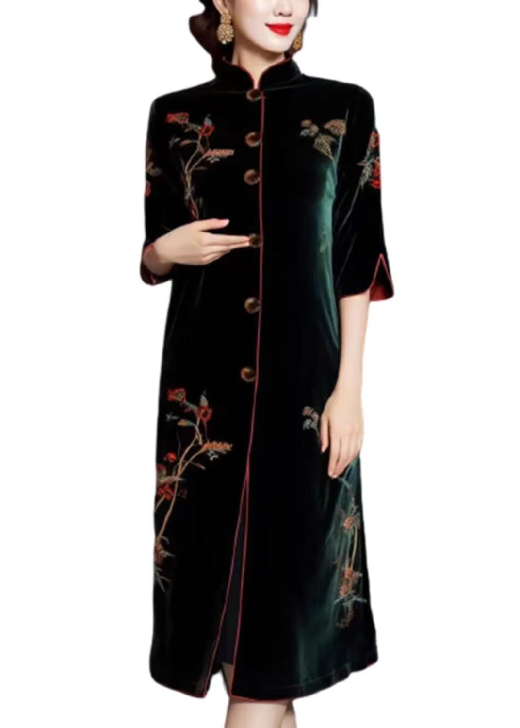 A Vintage Style Dress with Delicate Timeless Details