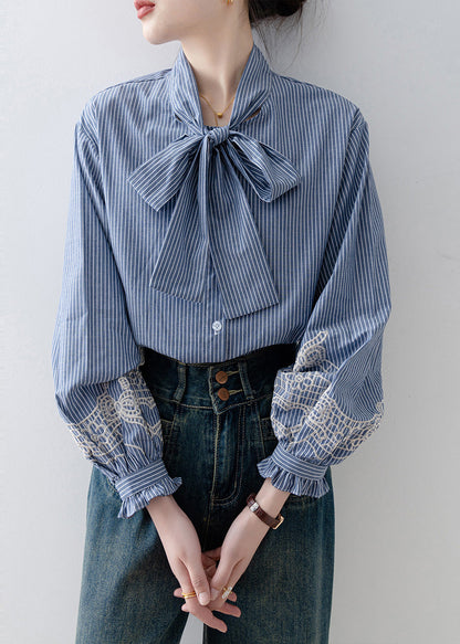 Sophisticated Blouse with a Clean Classic Look