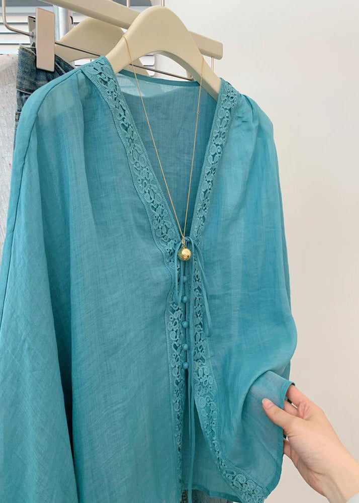 Beautifully Finished Top in a Timeless Design