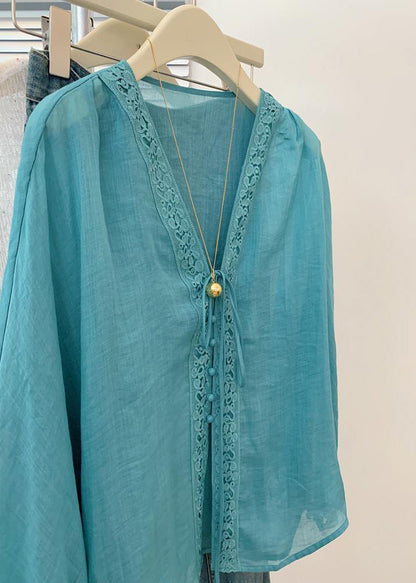 Beautifully Finished Top in a Timeless Design