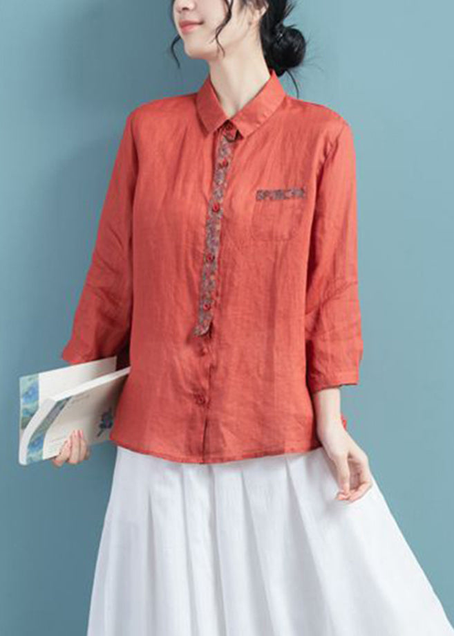 Effortlessly Elegant Top with a Timeless Design