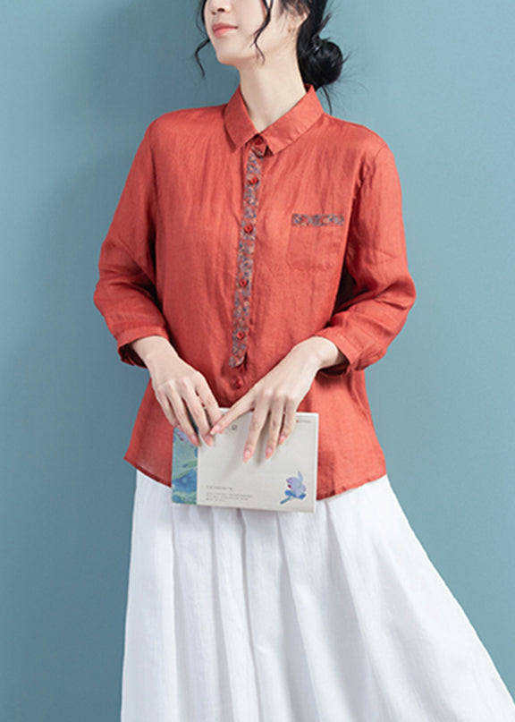 Effortlessly Elegant Top with a Timeless Design