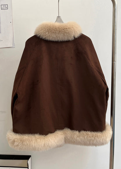 Effortlessly Elegant Coat with a Timeless Design