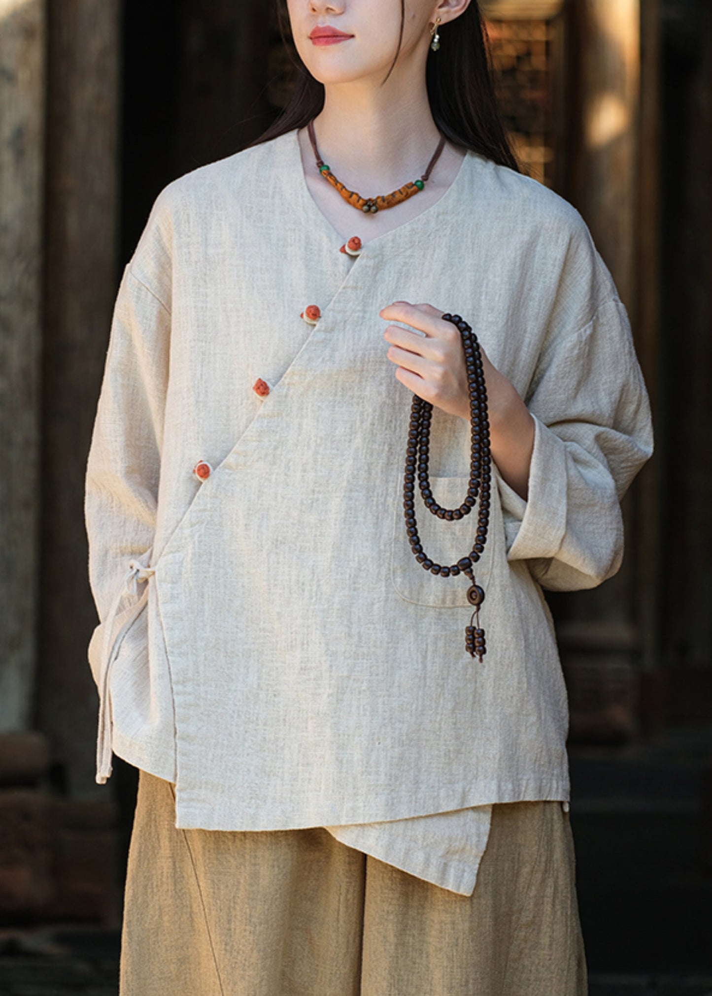 Beautifully Finished Blouse in a Timeless Design